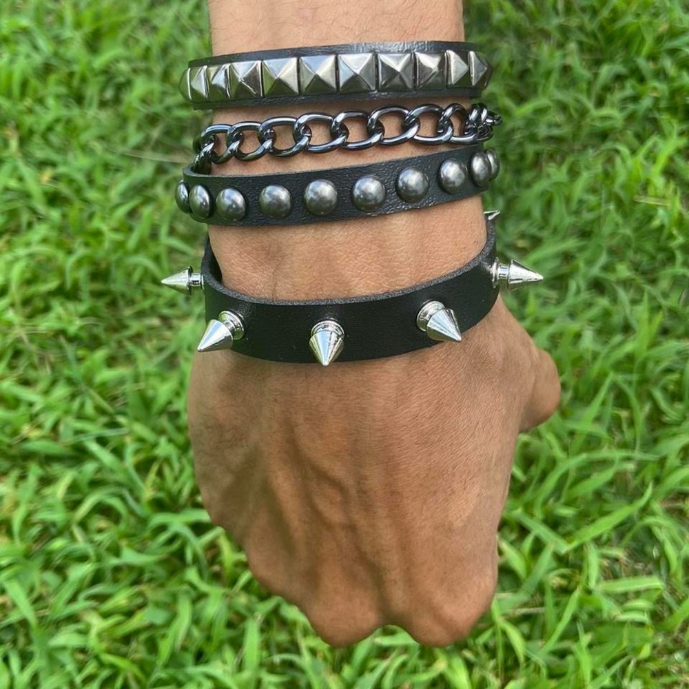 2 pcs Gothic small Spike Chain faux leather punk bracelet emo Rivets Cuff Black